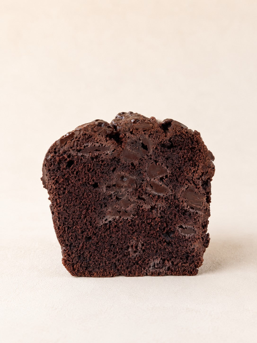 Veganes Bananenbrot mit Schokolade von Batida - Querschnitt