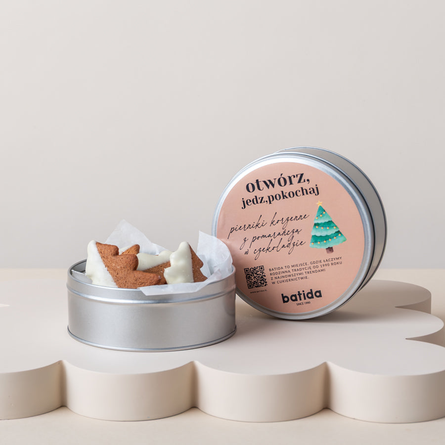 Gingerbread Christmas trees in white chocolate can can be 120 g