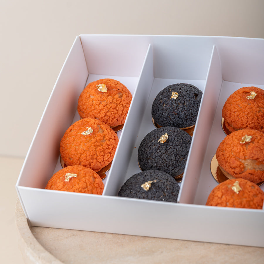 Meringues and cream puffs | set
