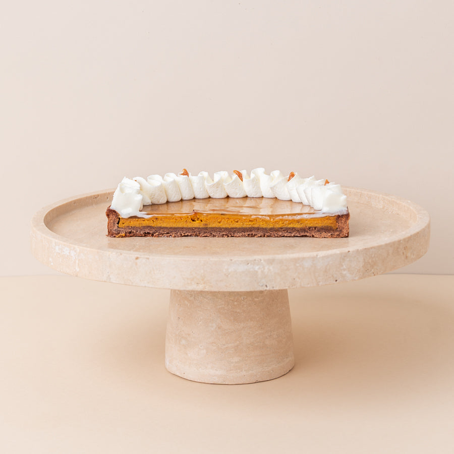 Pumpkin tart with vanilla cream