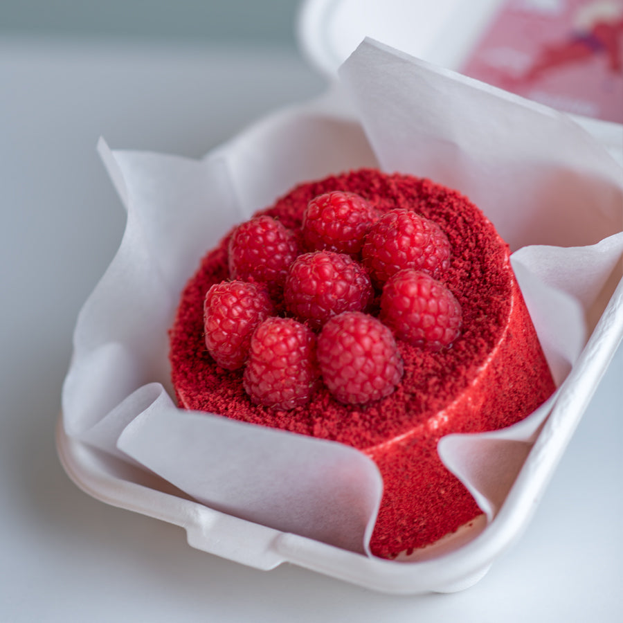 Torcik bento red velvet na walentynki