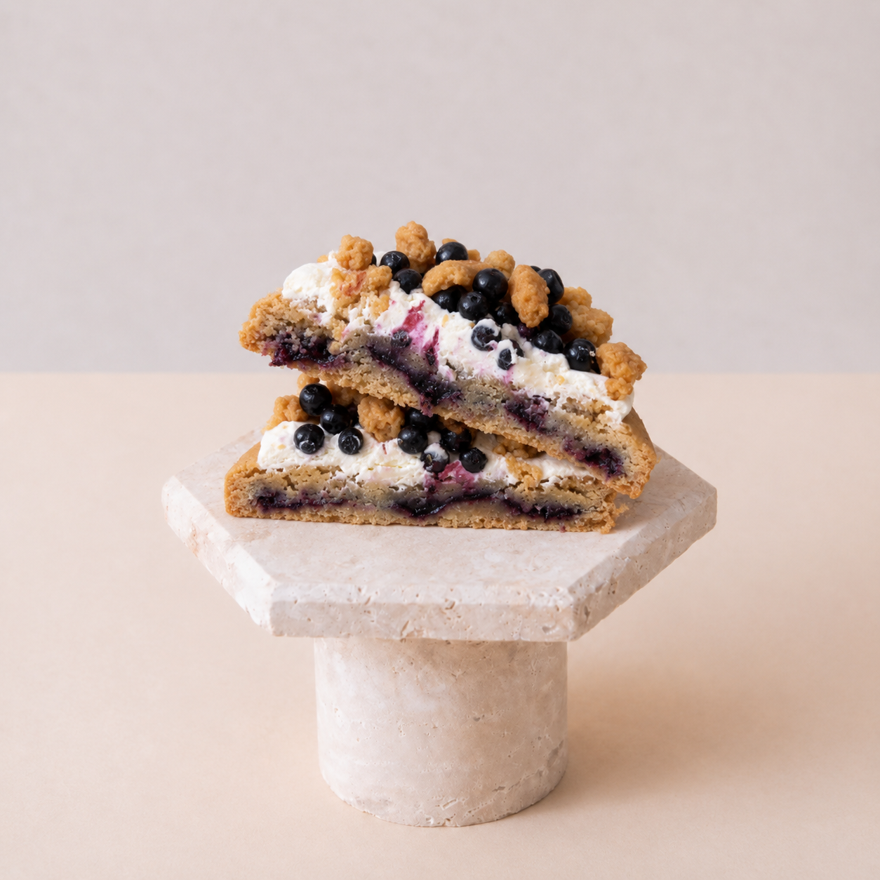 Strawberry crumble cookie
