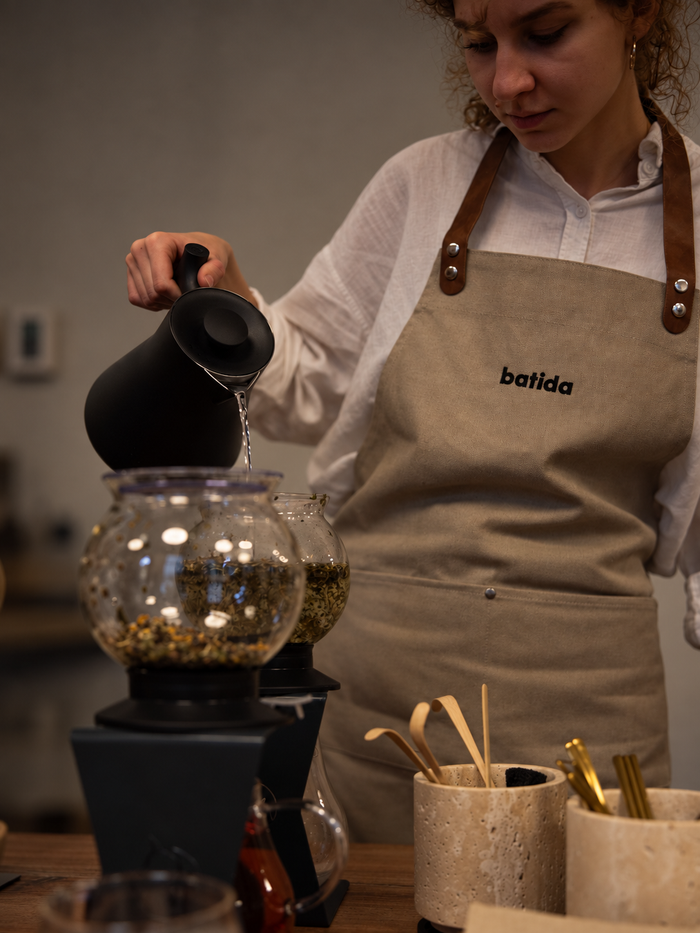 Barista Batidy parzy przelew